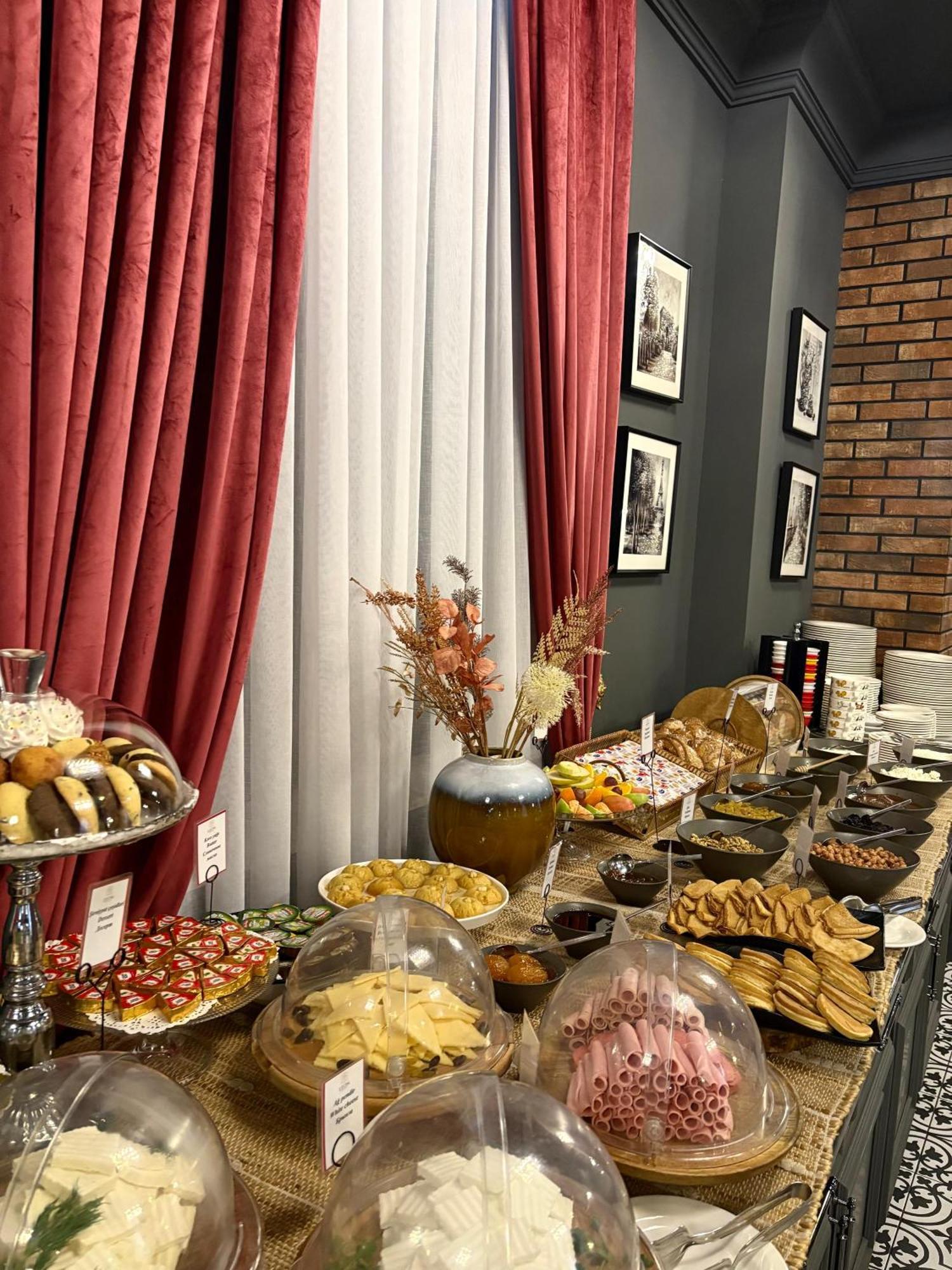 Leon Hotel Spa غانيا المظهر الخارجي الصورة