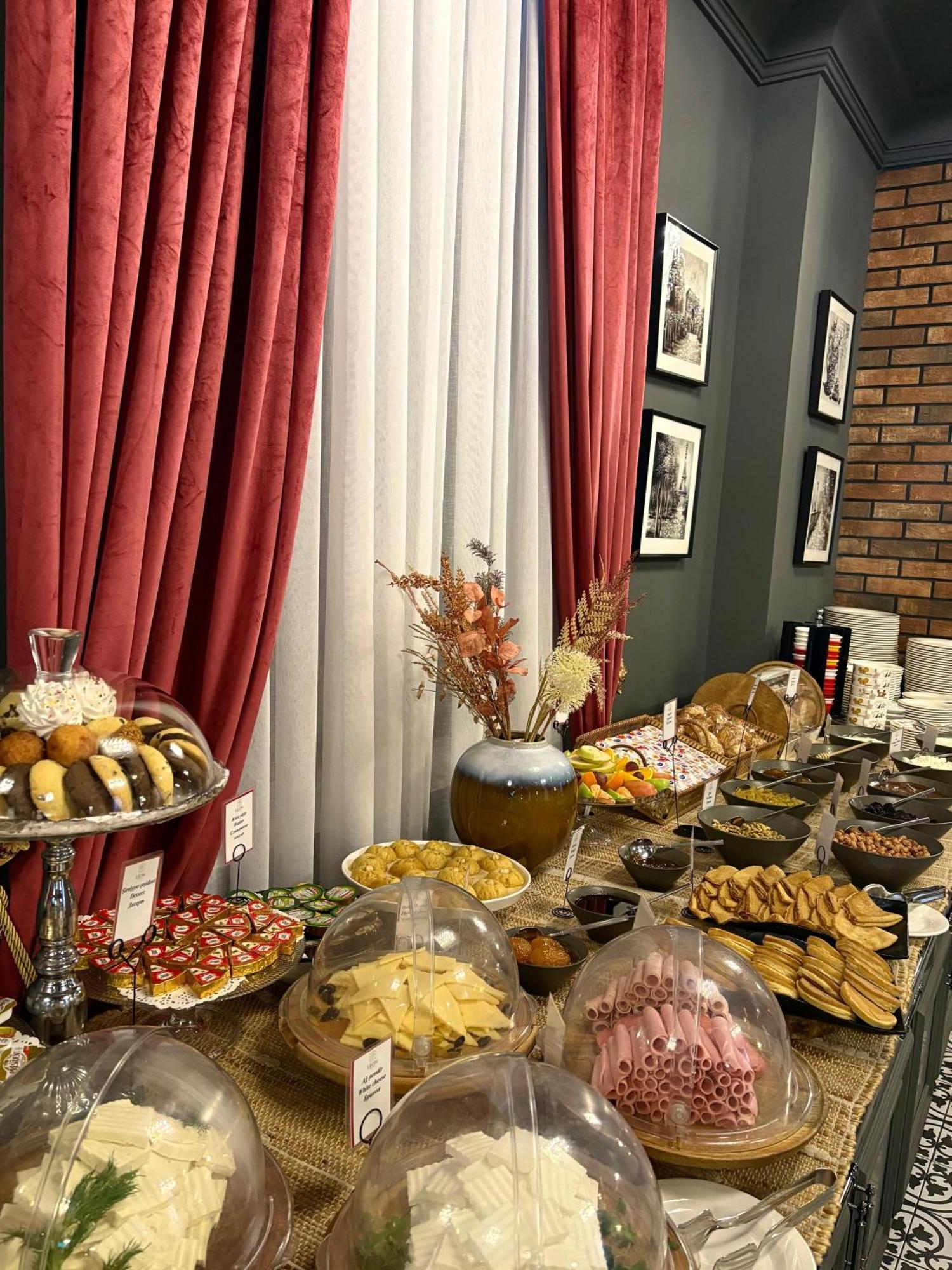 Leon Hotel Spa غانيا المظهر الخارجي الصورة